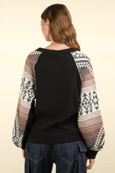 Women's Stylish Long Sleeve Knit Top with Chic Print and Round Neck